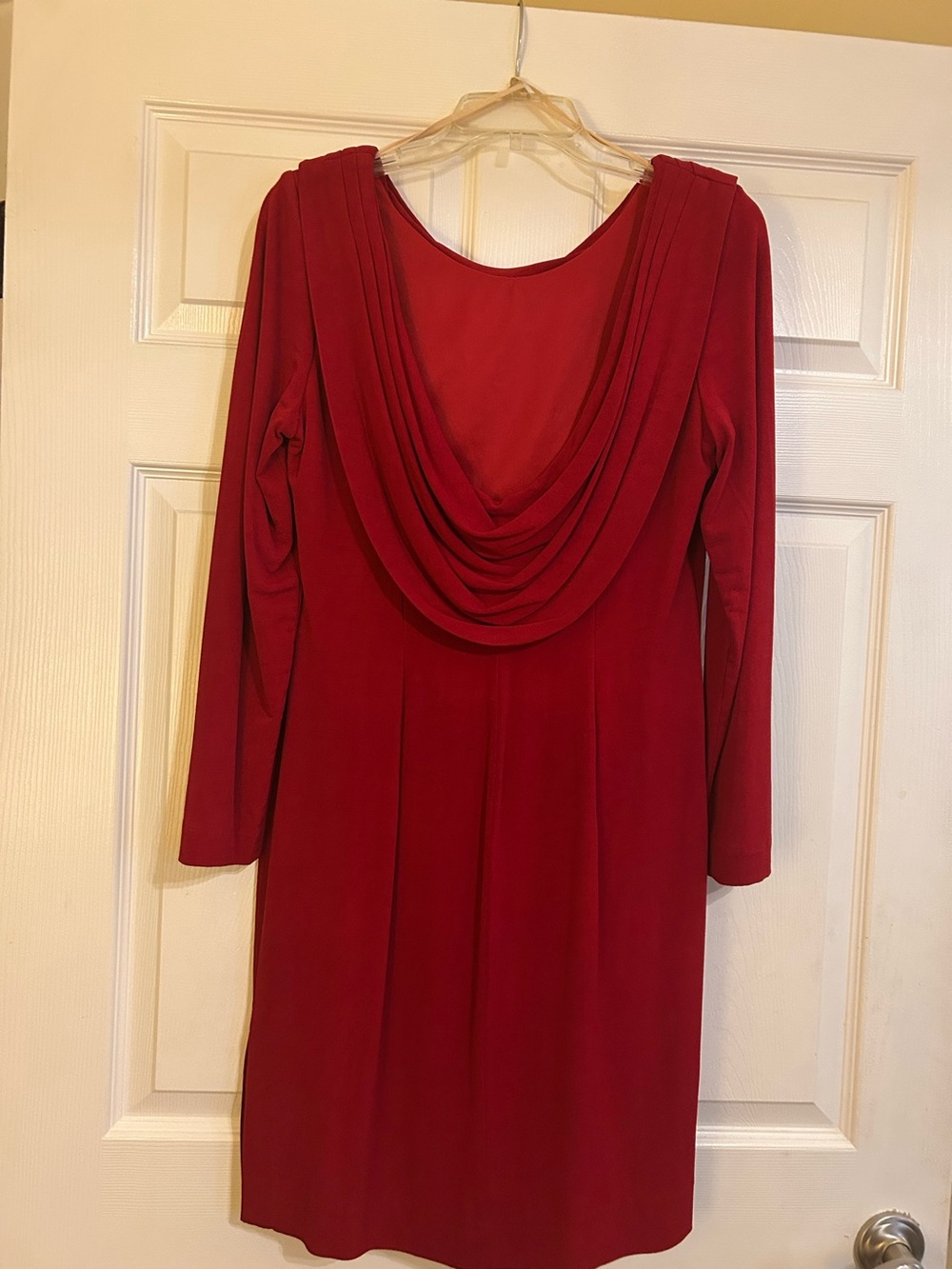 Elegant Red Draped-Back Long Sleeve Dress